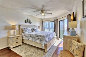 Land's End Building 5