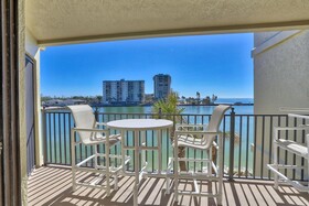 Land's End Building 5