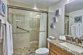 Land's End Building 5