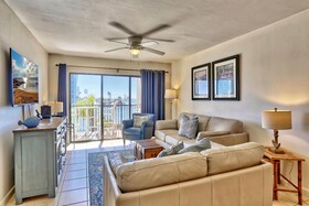 Land's End Building 5