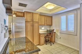 Land's End Building 5