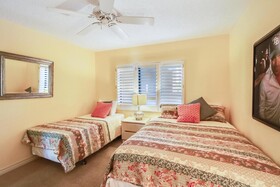 Land's End Building 8