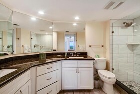 Land's End Building 8