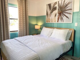 Oasis Palms Resort