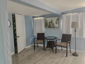 Oasis Palms Resort