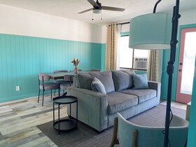 Oasis Palms Resort