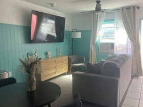 Oasis Palms Resort