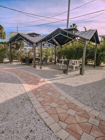 Oasis Palms Resort