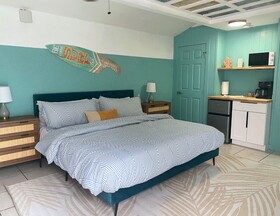 Oasis Palms Resort
