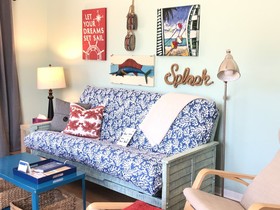 Sunset Inn & Cottages