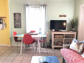 Sunset Inn & Cottages