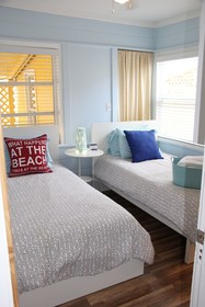 Sunset Inn & Cottages