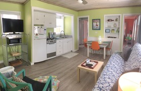 Sunset Inn & Cottages
