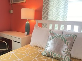 Sunset Inn & Cottages