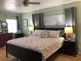 Sunset Inn & Cottages