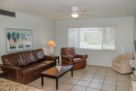 Twins Inn & Apartments