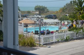 Twins Inn & Apartments