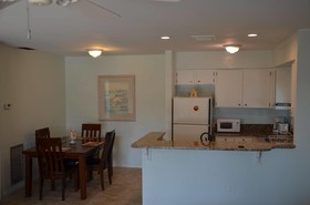 Twins Inn & Apartments