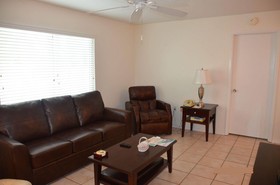 Twins Inn & Apartments