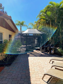 Tropical Villas of Venice Beach