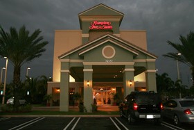Hampton Inn & Suites Wellington