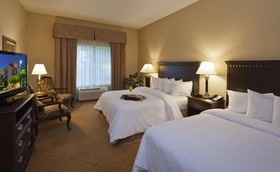 Hampton Inn & Suites Wellington