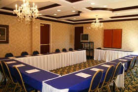 Hampton Inn & Suites Wellington