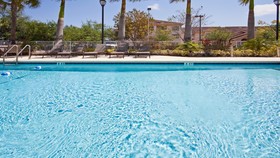 Holiday Inn Express Hotel & Suites West Palm Beach Metrocentre