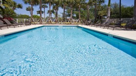 Holiday Inn Express Hotel & Suites West Palm Beach Metrocentre