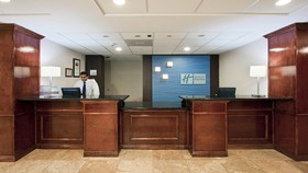 Holiday Inn Express Hotel & Suites West Palm Beach Metrocentre