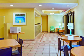 La Quinta Inn by Wyndham West Palm Beach Florida Turnpike