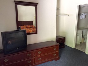 Economy Suites