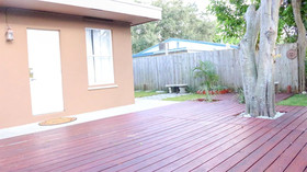 Red Deck Manors