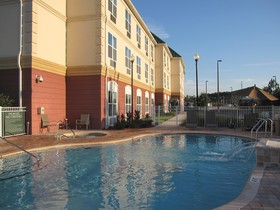Best Western Plus First Coast Inn & Suites