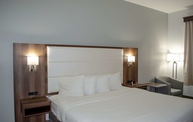 Best Western Plus First Coast Inn & Suites