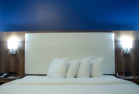 Best Western Plus First Coast Inn & Suites