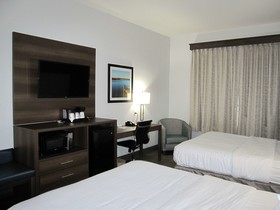 Best Western Plus First Coast Inn & Suites