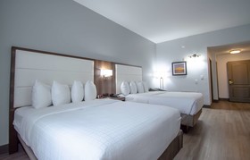 Best Western Plus First Coast Inn & Suites