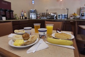 Best Western Plus First Coast Inn & Suites