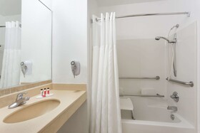 Quality Inn Zephyrhills-Dade City