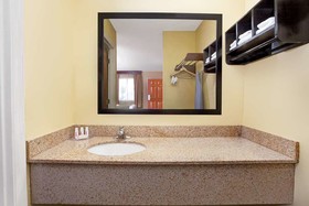 Days Inn by Wyndham Acworth