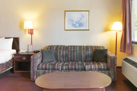 Days Inn by Wyndham Adairsville