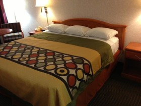 Super 8 by Wyndham Ashburn