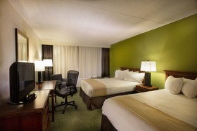 Holiday Inn Athens - University Area