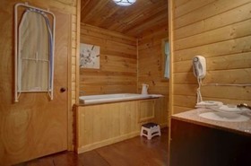 Paradise Cabins, Resort & Spa