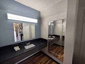 OYO Hotel Catersville GA