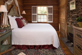 Glen-Ella Springs Inn & Restaurant