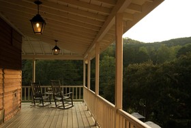 Glen-Ella Springs Inn & Restaurant