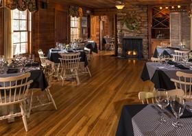 Glen-Ella Springs Inn & Restaurant