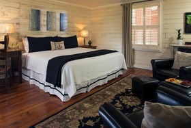 Glen-Ella Springs Inn & Restaurant